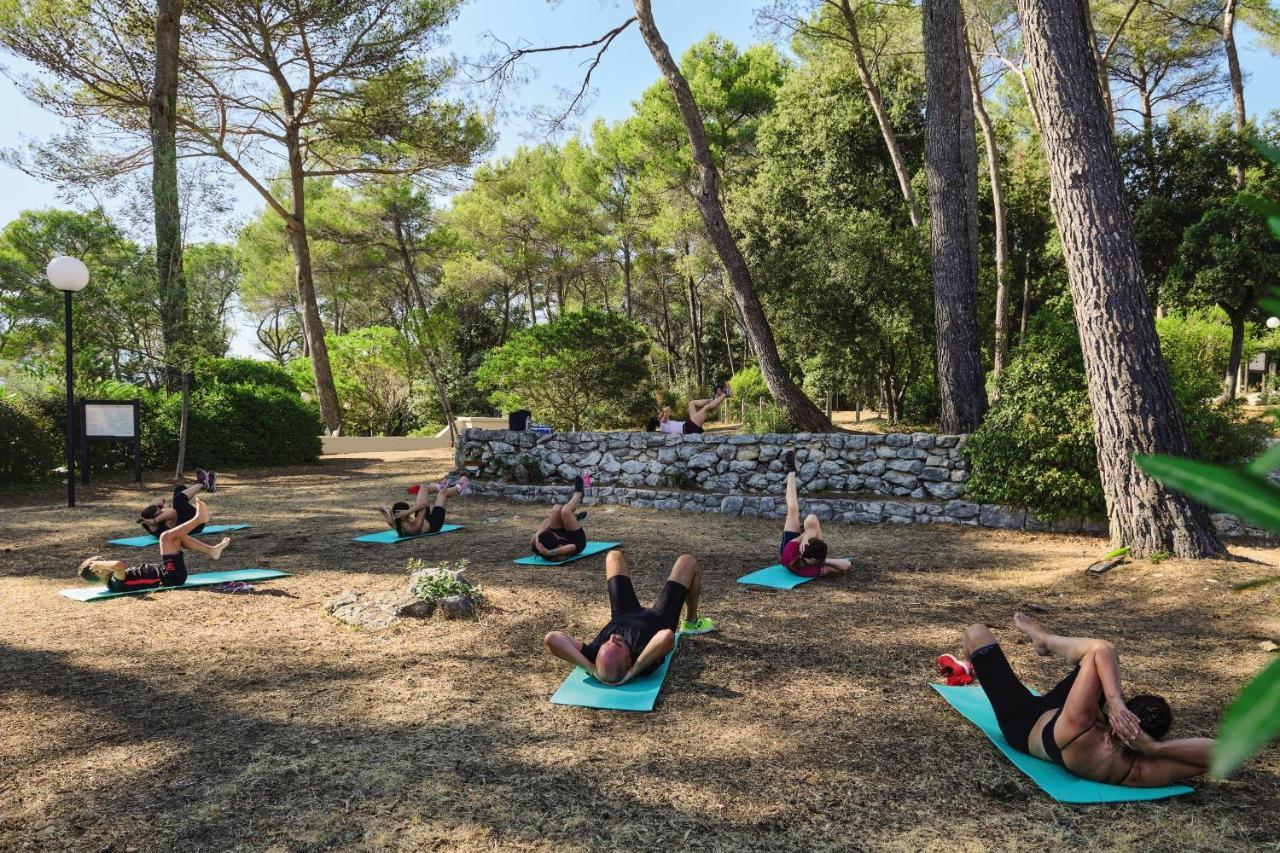 ホテル Belambra Clubs La Colle-Sur-Loup - Les Terrasses De Saint-Paul De Vence エクステリア 写真
