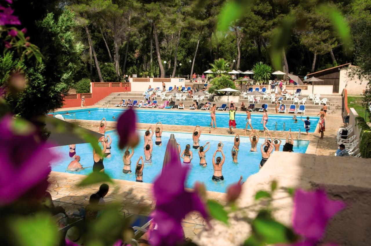 ホテル Belambra Clubs La Colle-Sur-Loup - Les Terrasses De Saint-Paul De Vence エクステリア 写真