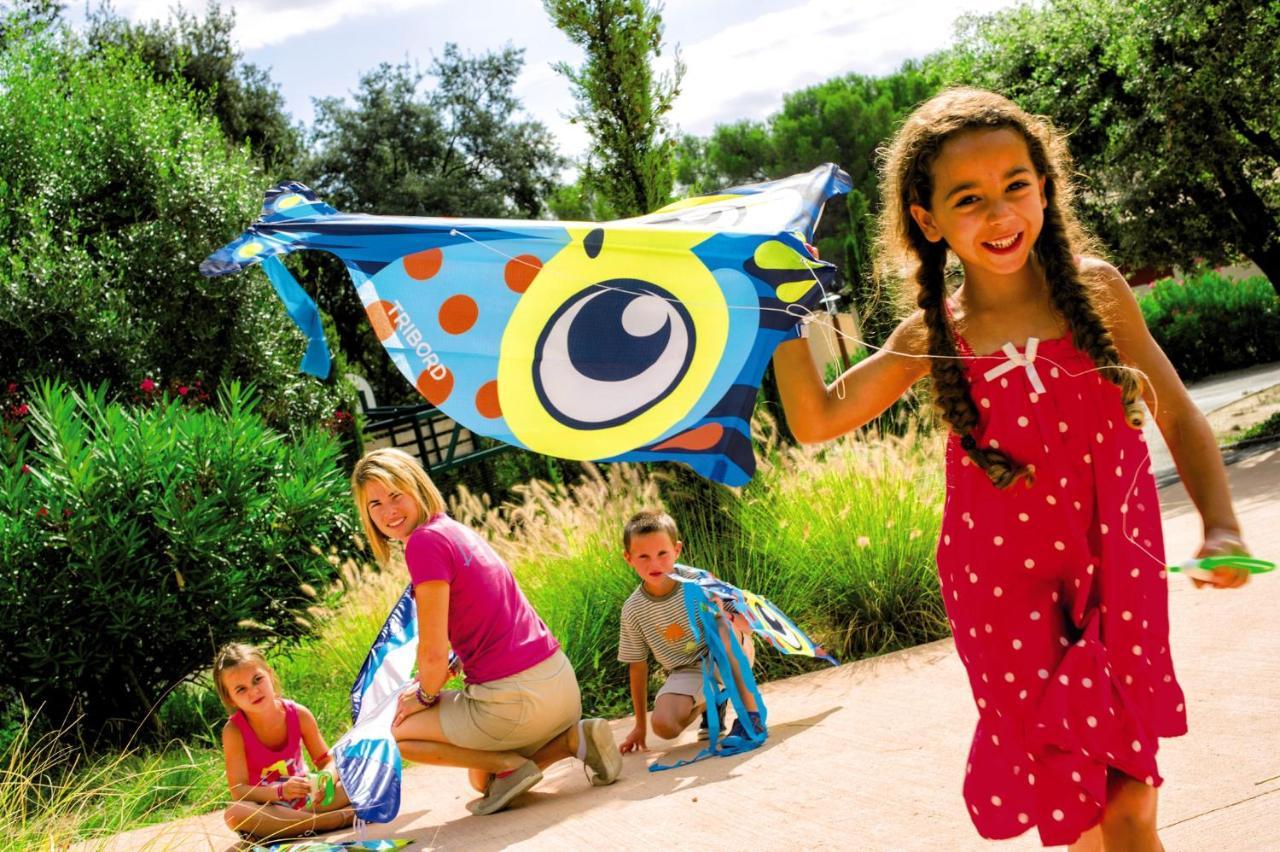 ホテル Belambra Clubs La Colle-Sur-Loup - Les Terrasses De Saint-Paul De Vence エクステリア 写真