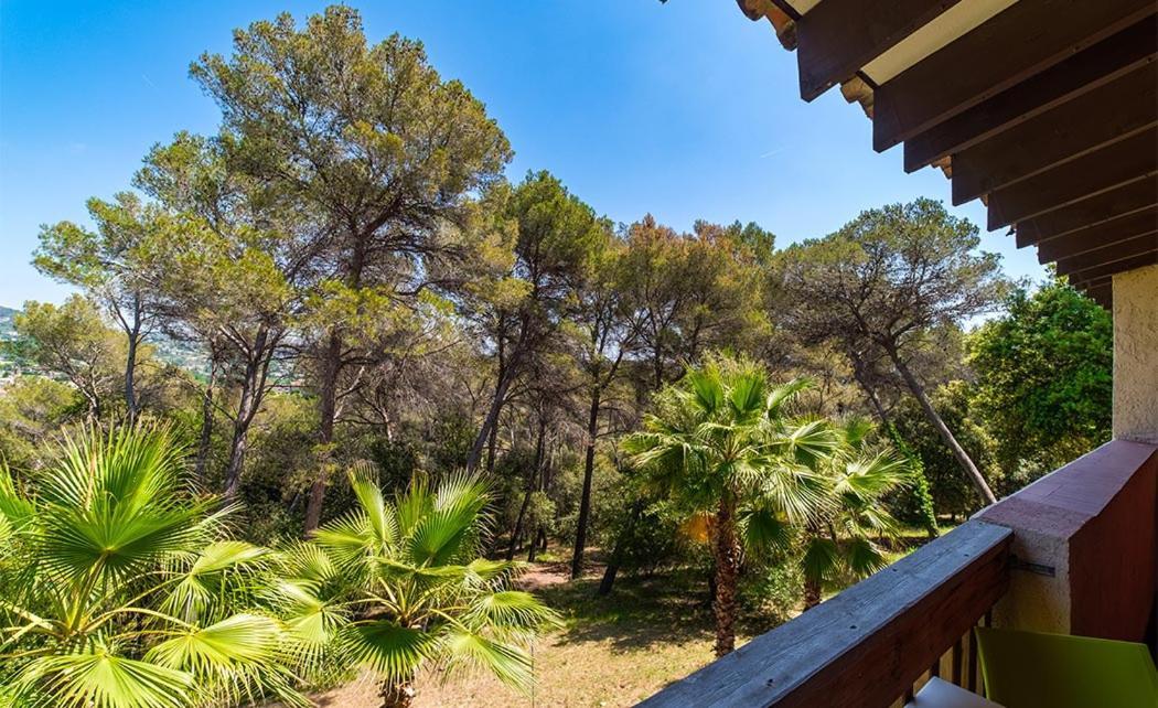 ホテル Belambra Clubs La Colle-Sur-Loup - Les Terrasses De Saint-Paul De Vence エクステリア 写真