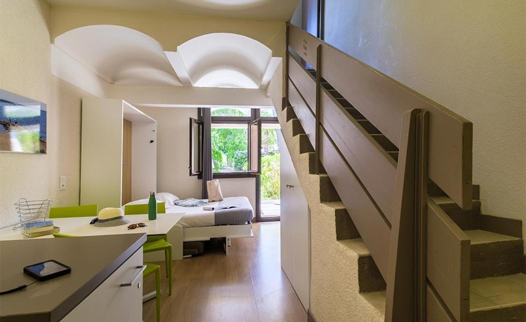 ホテル Belambra Clubs La Colle-Sur-Loup - Les Terrasses De Saint-Paul De Vence エクステリア 写真